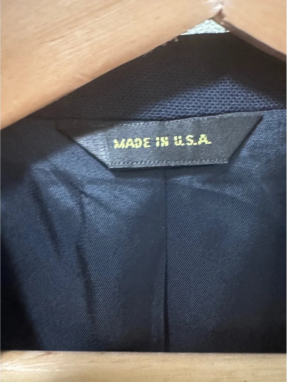 Stafford Navy Blue Blazer Sport Coat Made in USA Gold Crest Buttons Classic Long